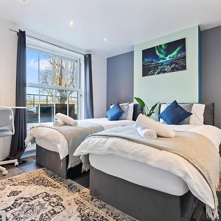 Vila Impeccable 4-Bed House In Brixton Londýn Exteriér fotografie
