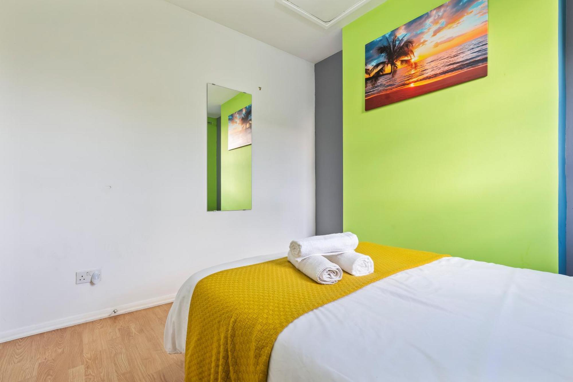 Vila Impeccable 4-Bed House In Brixton Londýn Exteriér fotografie