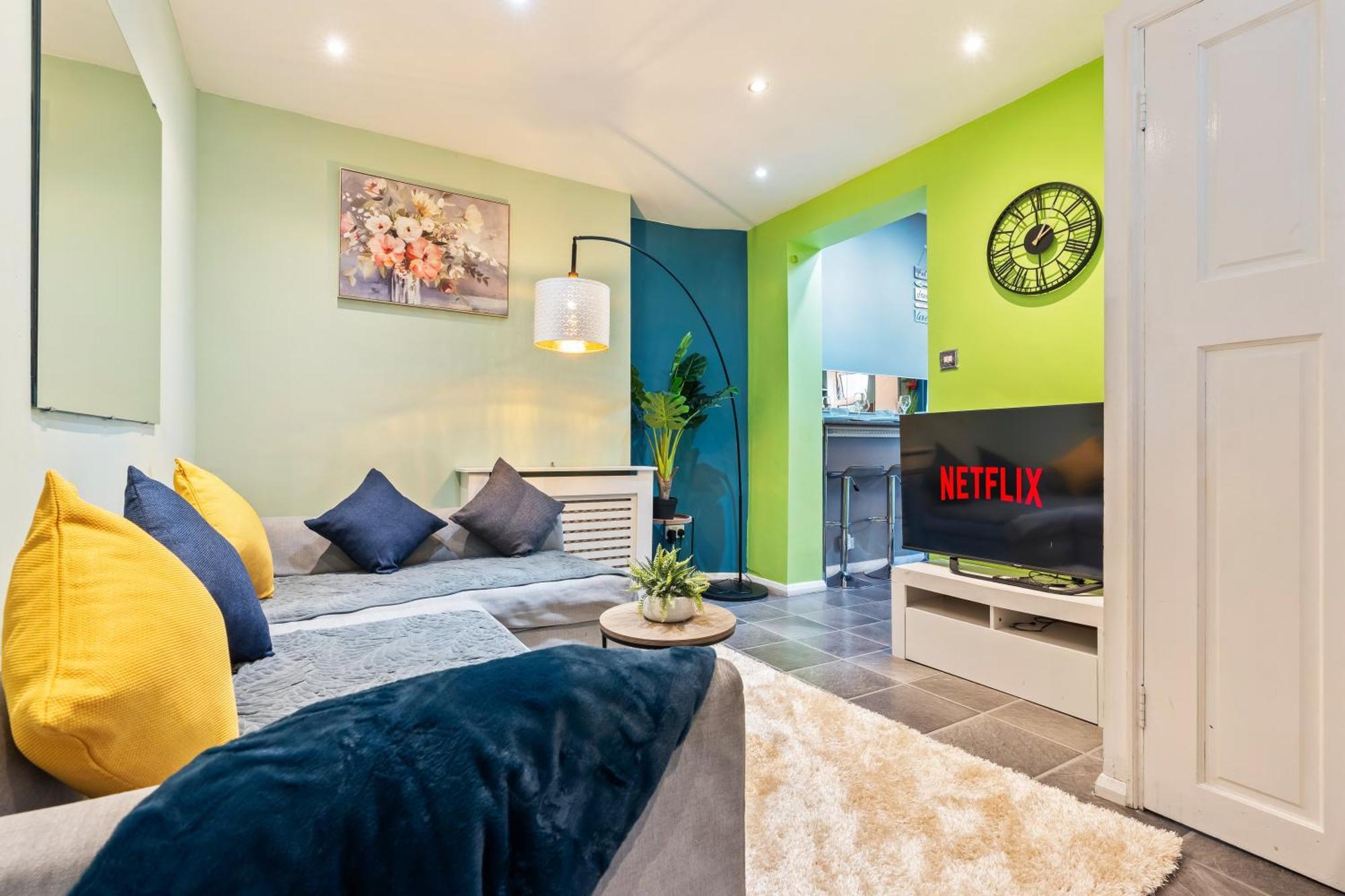 Vila Impeccable 4-Bed House In Brixton Londýn Exteriér fotografie