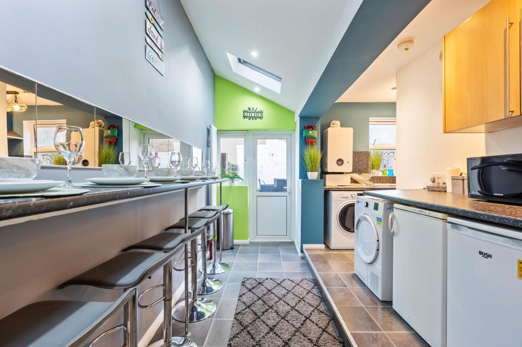 Vila Impeccable 4-Bed House In Brixton Londýn Exteriér fotografie